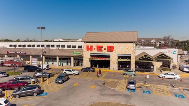 1211 Campton Court, Houston, TX 77055
