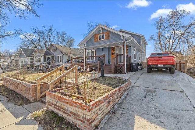 6004 Park Avenue, Kansas City, MO 64130