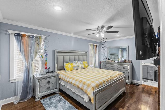 6004 Park Avenue, Kansas City, MO 64130