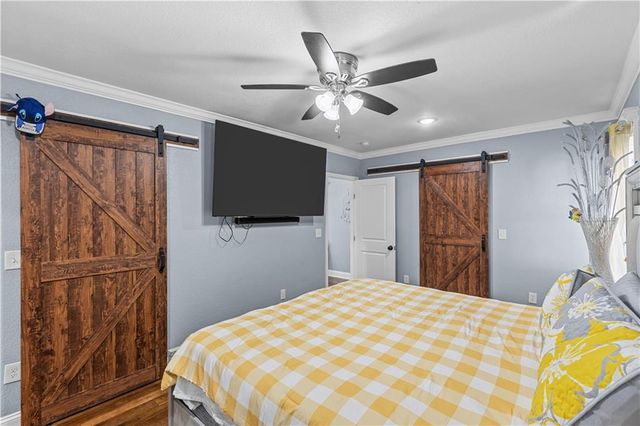 6004 Park Avenue, Kansas City, MO 64130