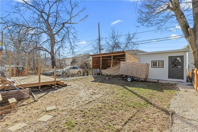 6004 Park Avenue, Kansas City, MO 64130