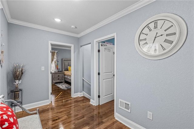 6004 Park Avenue, Kansas City, MO 64130