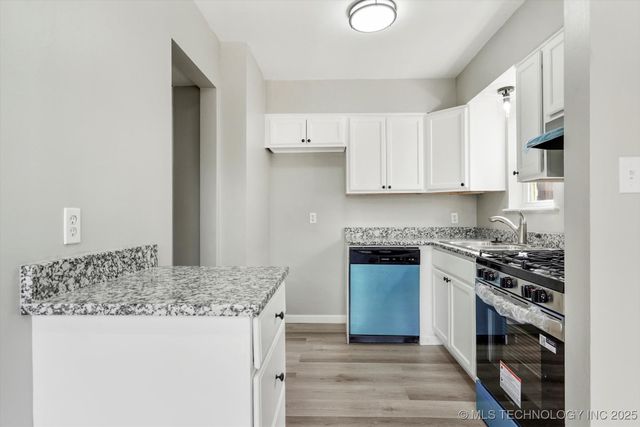 6160 S Madison Place 6160-D, Tulsa, OK 74136