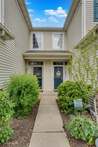 160 Durango Drive 160, Gilberts, IL 60136