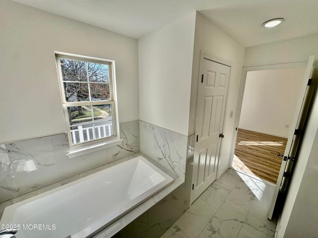 51 Picket Place, Freehold, NJ 07728