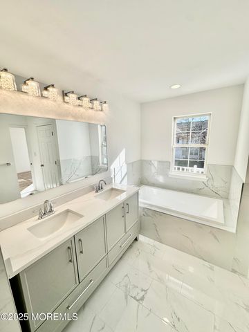 51 Picket Place, Freehold, NJ 07728