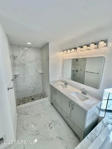 51 Picket Place, Freehold, NJ 07728