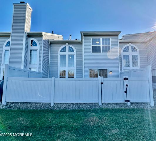 51 Picket Place, Freehold, NJ 07728