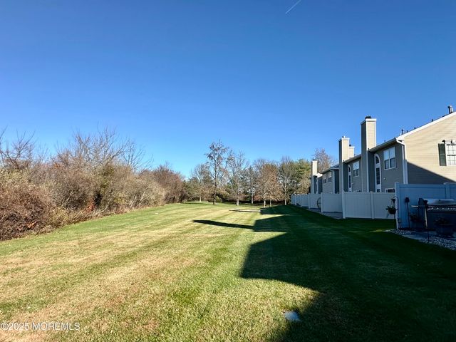 51 Picket Place, Freehold, NJ 07728