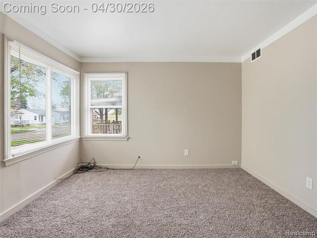 764 E Tennyson Avenue, Pontiac, MI 48340