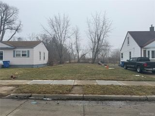 13350 Sherman Avenue, Warren, MI 48089