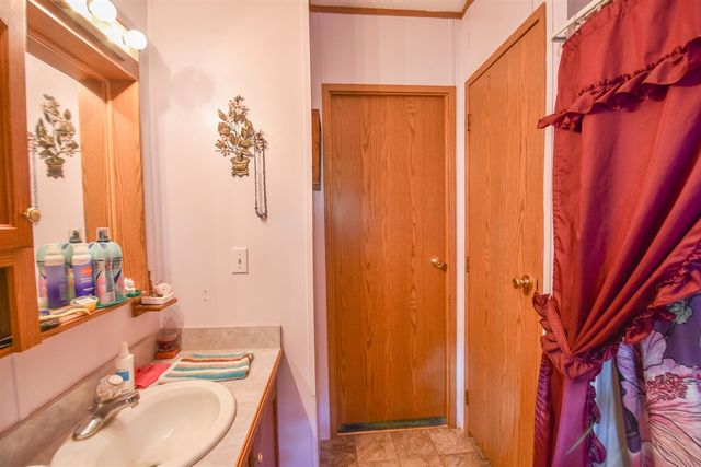 202 Dons Drive, Coldwater, MI 49036