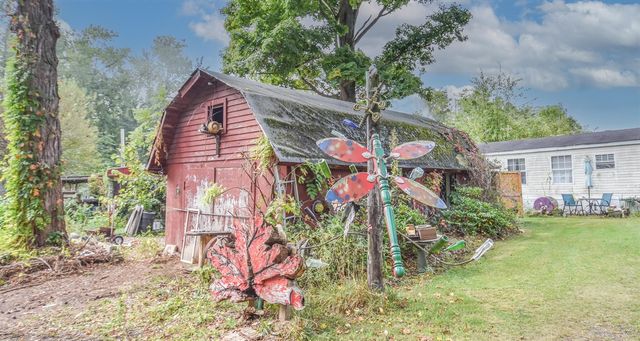 202 Dons Drive, Coldwater, MI 49036