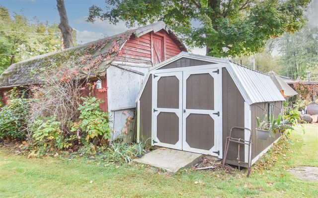 202 Dons Drive, Coldwater, MI 49036