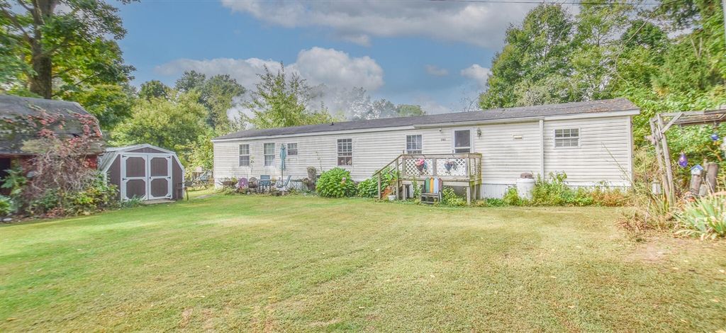 202 Dons Drive, Coldwater, MI 49036