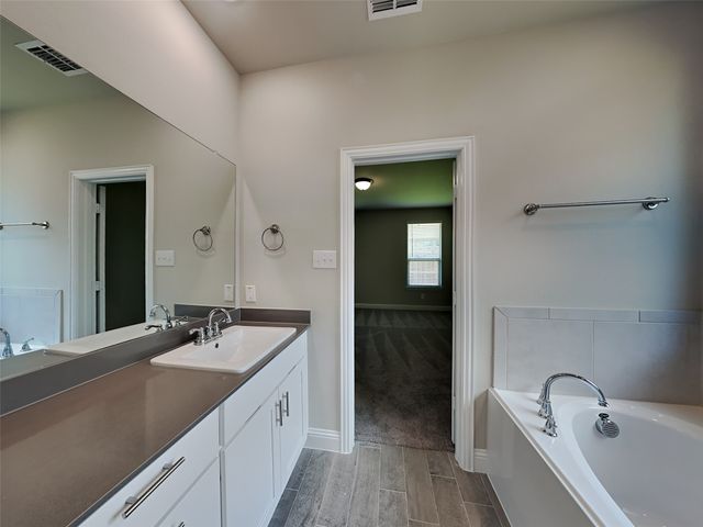 1024 Meadowlark Avenue, Forney, TX 75126