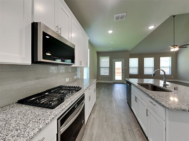 1024 Meadowlark Avenue, Forney, TX 75126