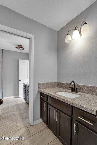 3709 ROSLYN Drive, Horizon City, TX 79928