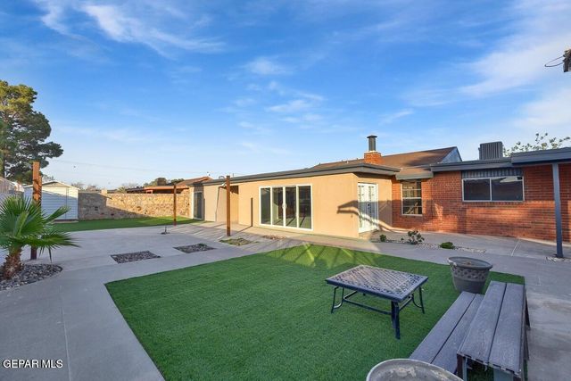 3709 ROSLYN Drive, Horizon City, TX 79928