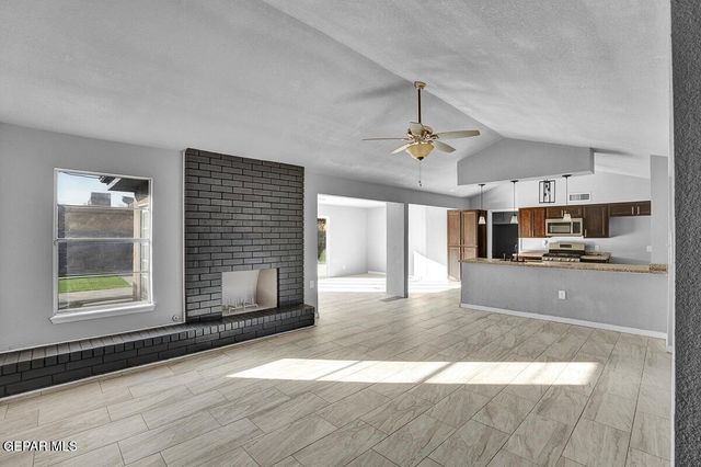 3709 ROSLYN Drive, Horizon City, TX 79928