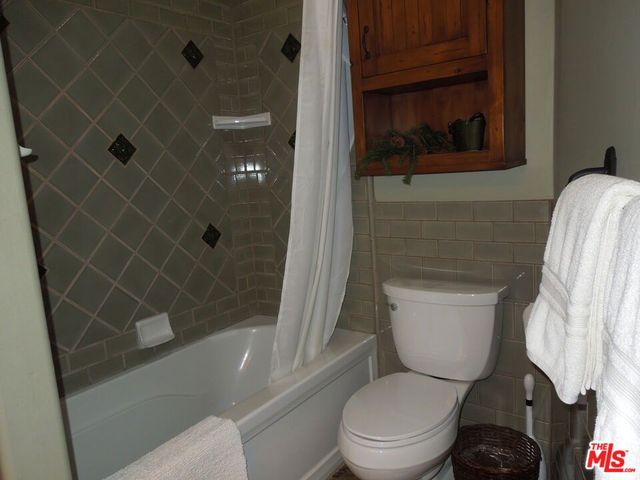 365 Mittry Lane, Lake Arrowhead, CA 92352