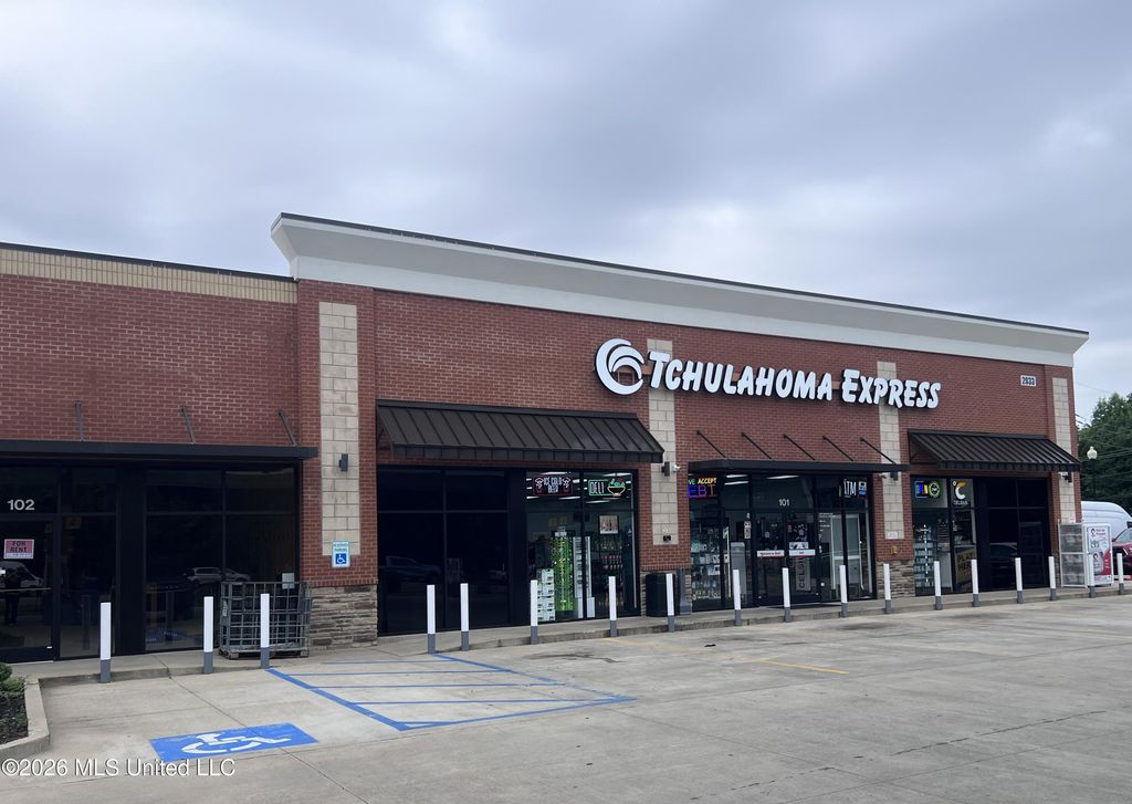 2033 Stateline Road, Southaven, MS 38671 — exterior