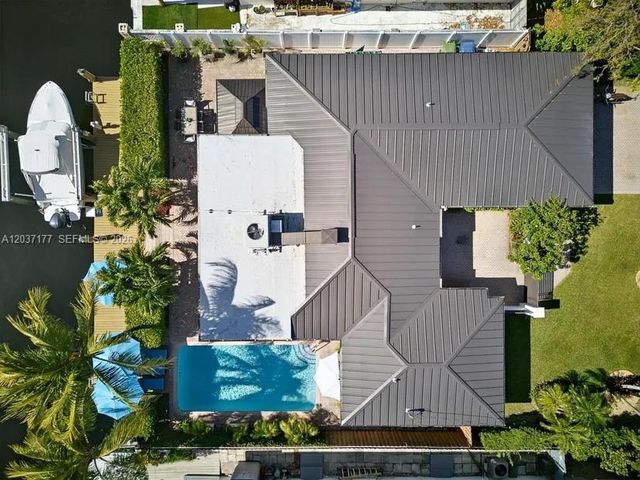 2125 NE 17th Terrace, Wilton Manors, FL 33305