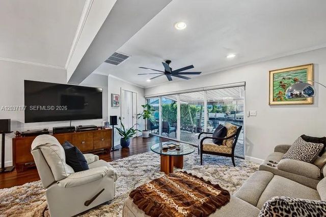 2125 NE 17th Terrace, Wilton Manors, FL 33305