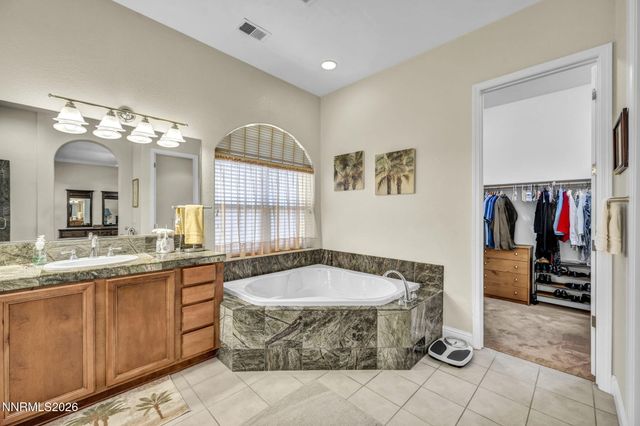 1753 Bella Casa Drive, Minden, NV 89423
