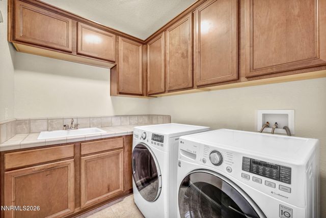 1753 Bella Casa Drive, Minden, NV 89423