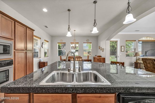 1753 Bella Casa Drive, Minden, NV 89423