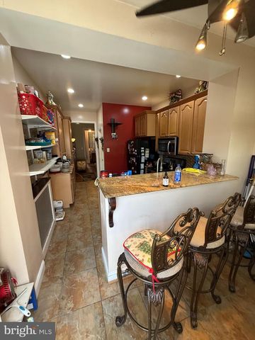 1121 8TH ST NE, Washington, DC 20002