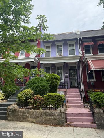 1121 8TH ST NE, Washington, DC 20002