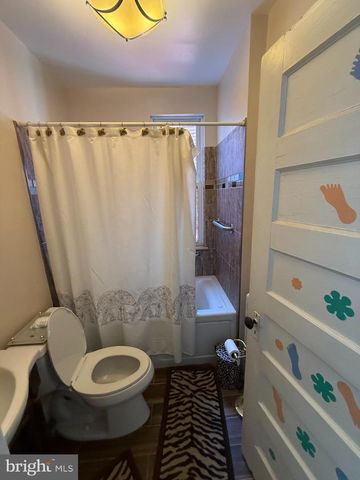 1121 8TH ST NE, Washington, DC 20002