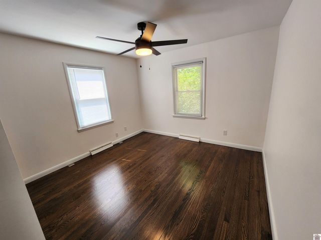 1303 Hilltop Dr, Mayfield, KY 42066