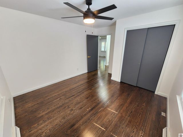 1303 Hilltop Dr, Mayfield, KY 42066