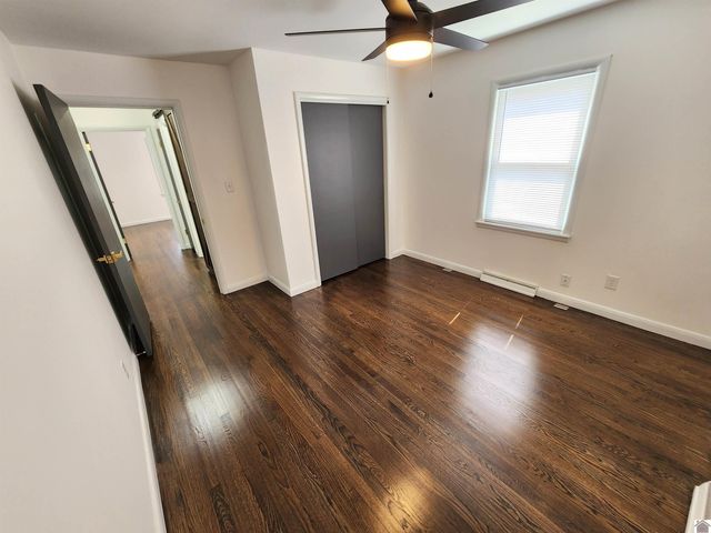 1303 Hilltop Dr, Mayfield, KY 42066