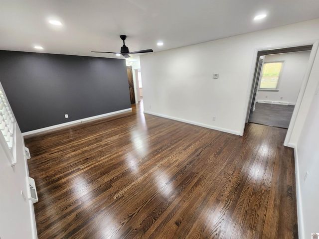 1303 Hilltop Dr, Mayfield, KY 42066