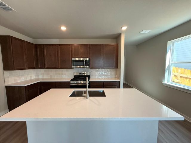 13508 Barn Chime PKWY, Elgin, TX 78621