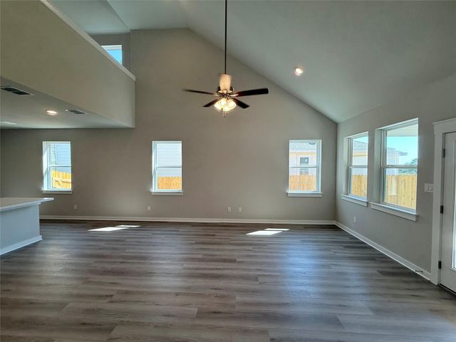 13508 Barn Chime PKWY, Elgin, TX 78621