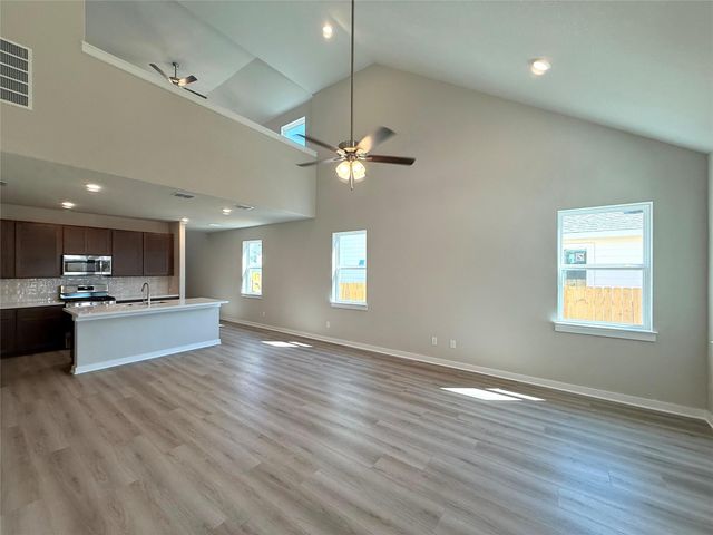 13508 Barn Chime PKWY, Elgin, TX 78621