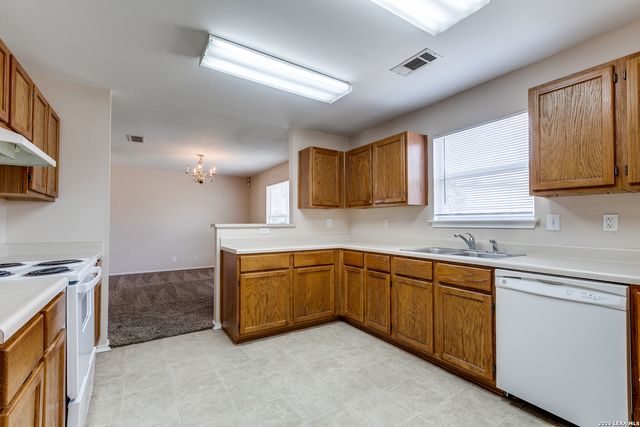 1239 Lynx Bend, San Antonio, TX 78251
