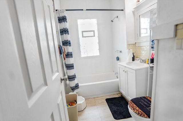 3139 N 21ST STREET, Milwaukee, WI 53206