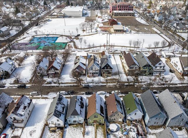 3139 N 21ST STREET, Milwaukee, WI 53206