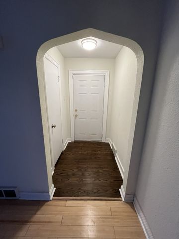 151 W Glen Lane, Riverdale, IL 60827