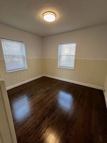 151 W Glen Lane, Riverdale, IL 60827