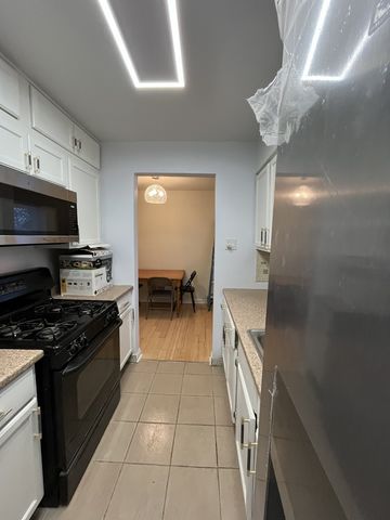 151 W Glen Lane, Riverdale, IL 60827