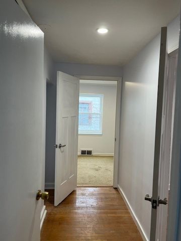 151 W Glen Lane, Riverdale, IL 60827