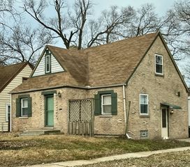 151 W Glen Lane, Riverdale, IL 60827