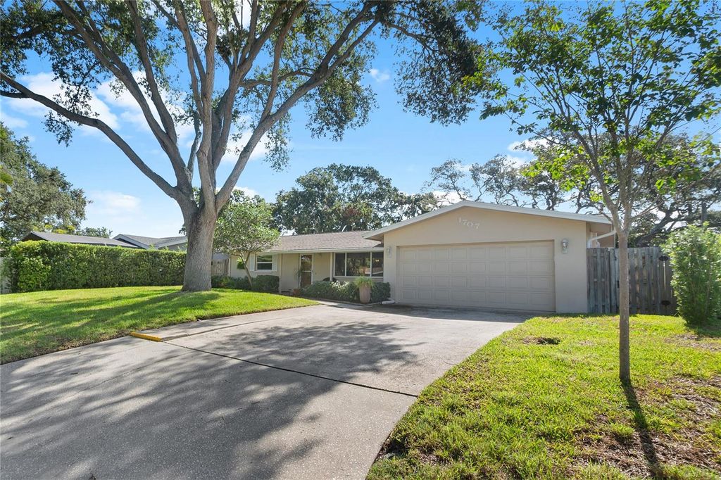 1707 RIDGEWAY DRIVE, Clearwater, FL 33755